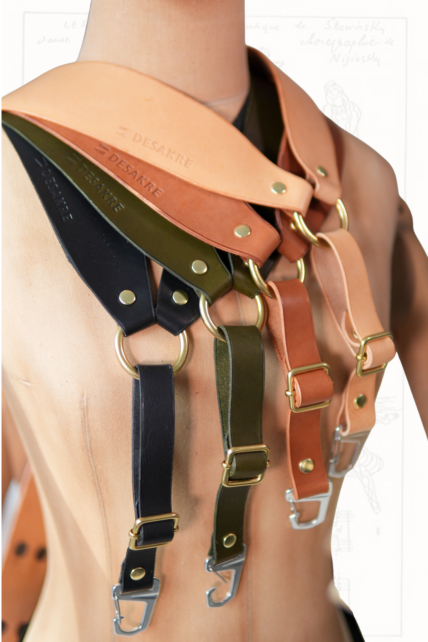 Ergonomic leather harness for sax & clarinet